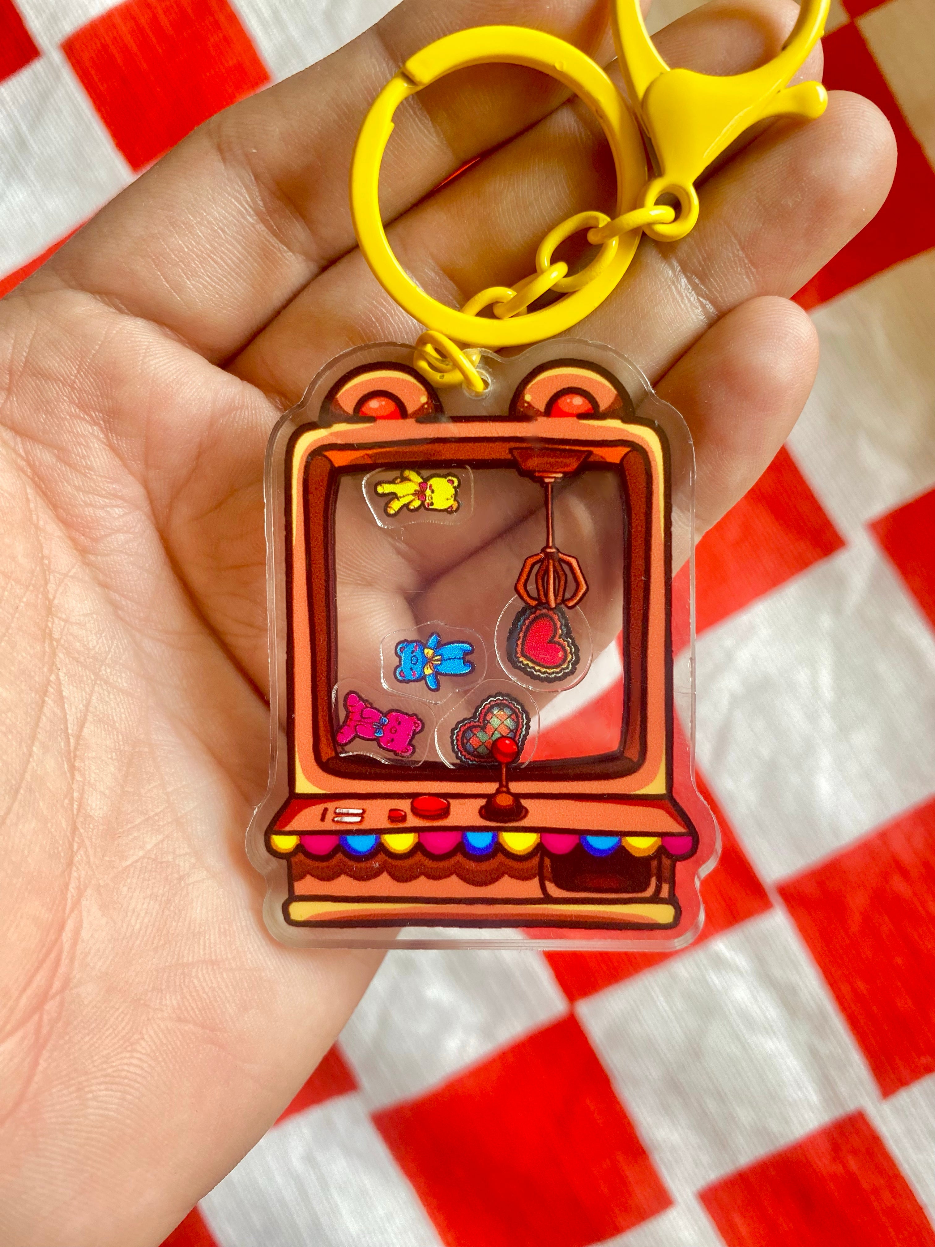 Small Teddy Bear Claw Machine Shaker Keychain